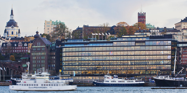 Glashuset är en av Stockholms mest kända byggnader belägen precis vid Stockholms inlopp.