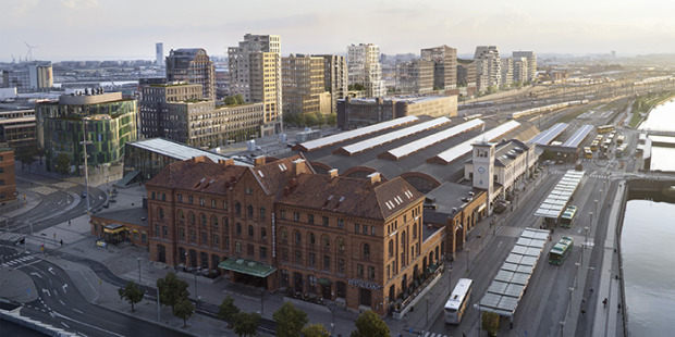 Foajén uppförs granne med gröna Glasvasen och Centralstationen i Malmö.